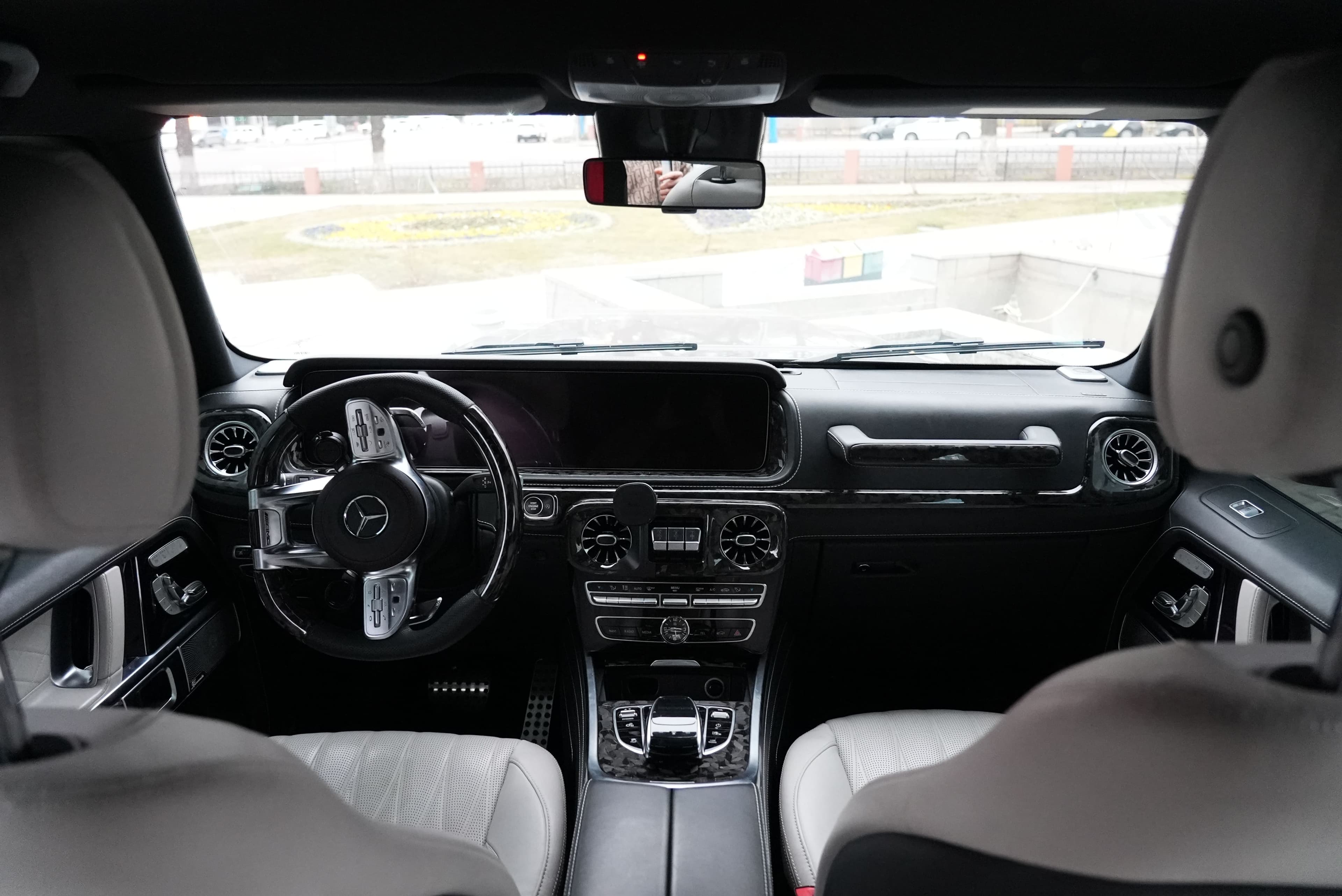 MERCEDES BENZ G400d